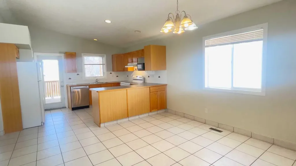 34 Blackfoot Road W Lethbridge AB T1K 7P5