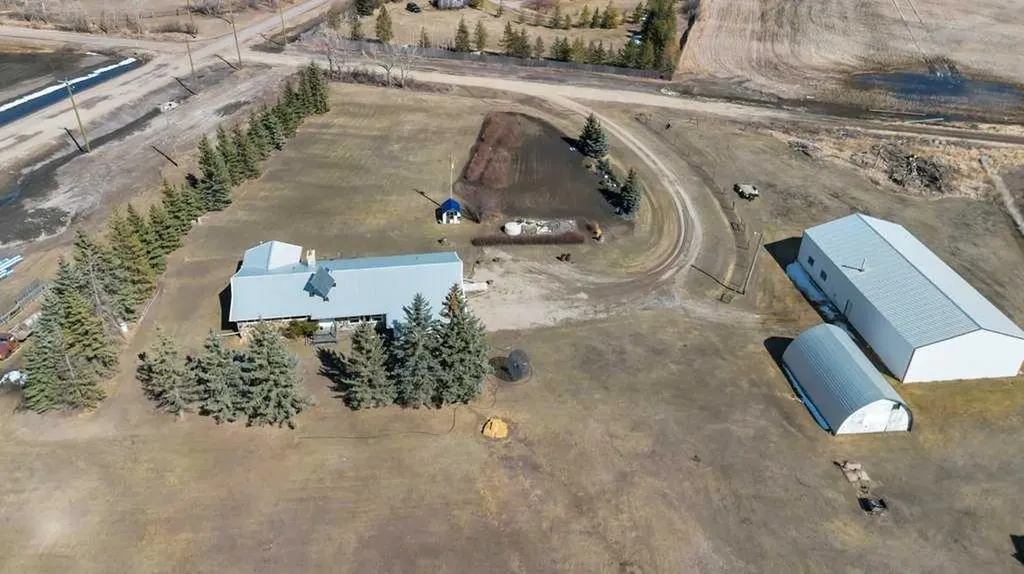 261083 Township Road 222 Rural Wheatland County AB T0J 0M0