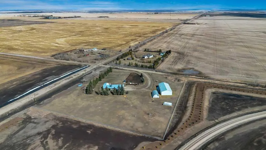261083 Township Road 222 Rural Wheatland County AB T0J 0M0