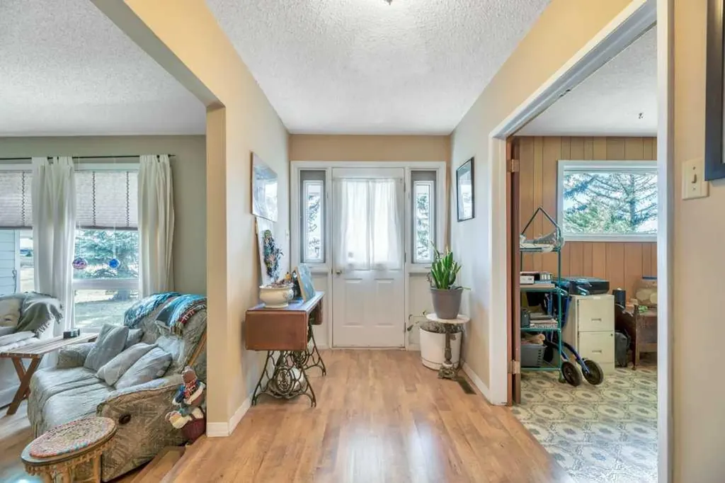 261083 Township Road 222 Rural Wheatland County AB T0J 0M0