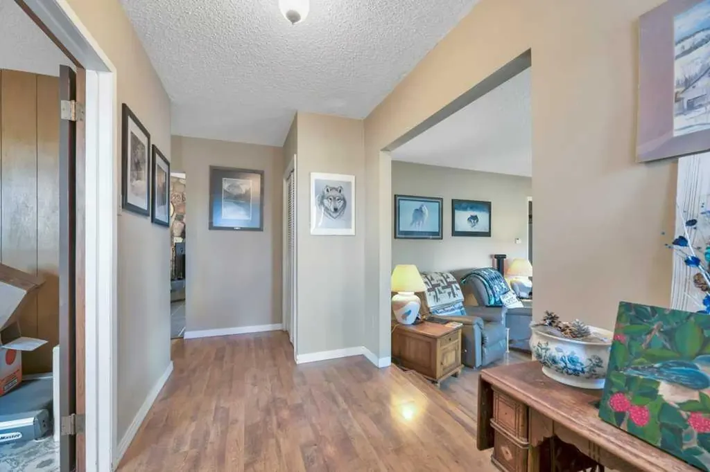 261083 Township Road 222 Rural Wheatland County AB T0J 0M0