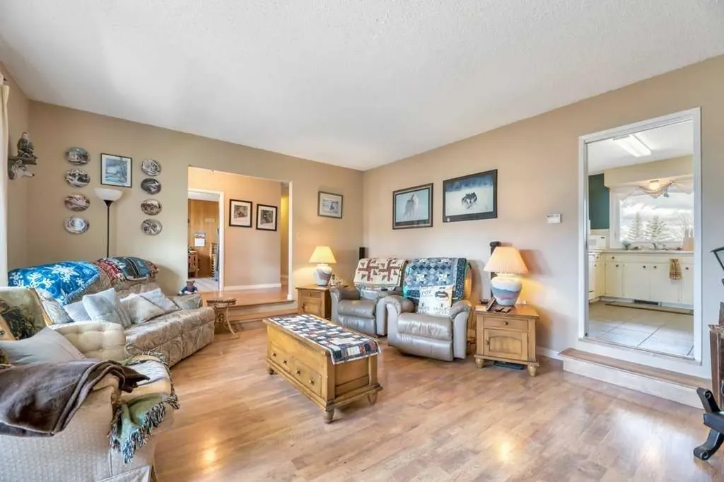 261083 Township Road 222 Rural Wheatland County AB T0J 0M0
