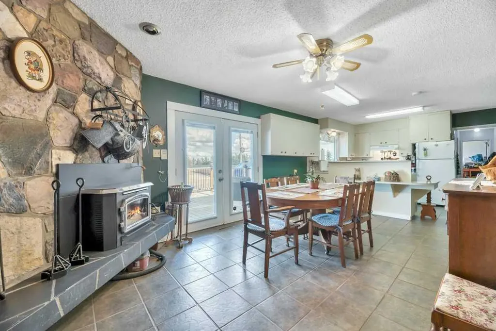 261083 Township Road 222 Rural Wheatland County AB T0J 0M0