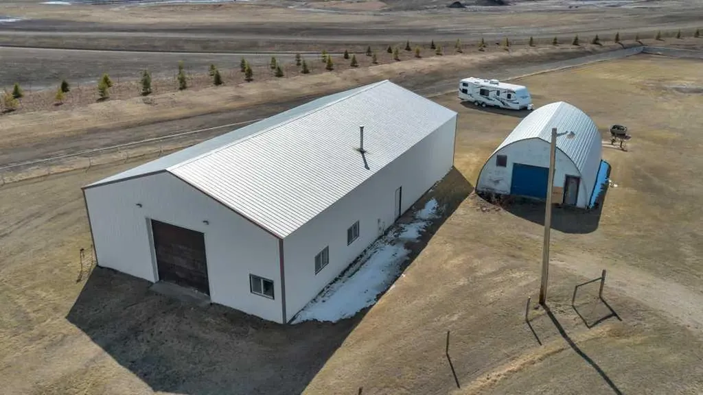 261083 Township Road 222 Rural Wheatland County AB T0J 0M0
