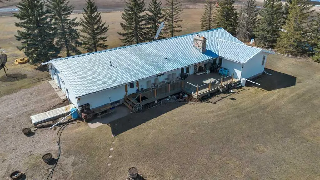 261083 Township Road 222 Rural Wheatland County AB T0J 0M0