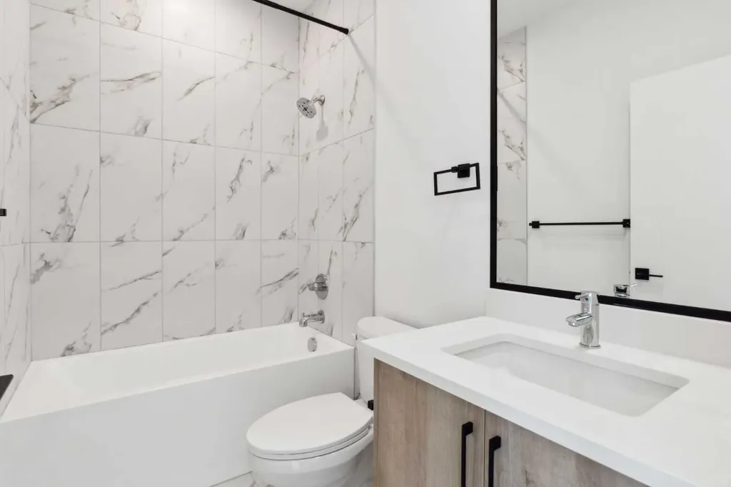 2831 36 Street SW Calgary AB T3E 2Z9