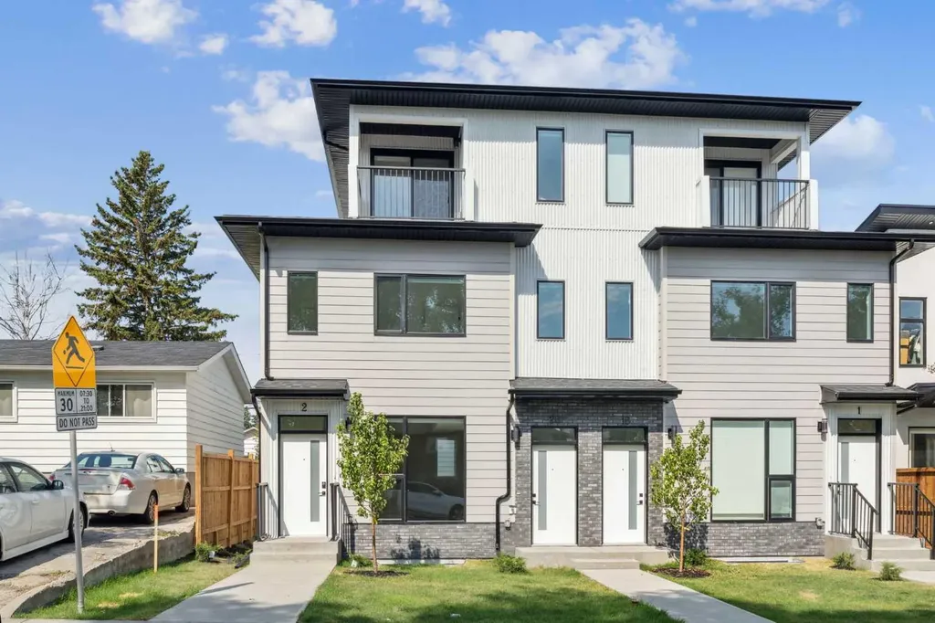 2831 36 Street SW Calgary AB T3E 2Z9