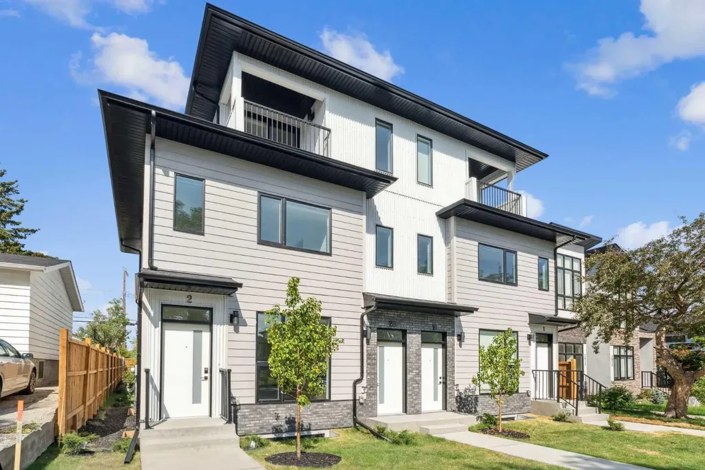 2831 36 Street SW Calgary AB T3E 2Z9