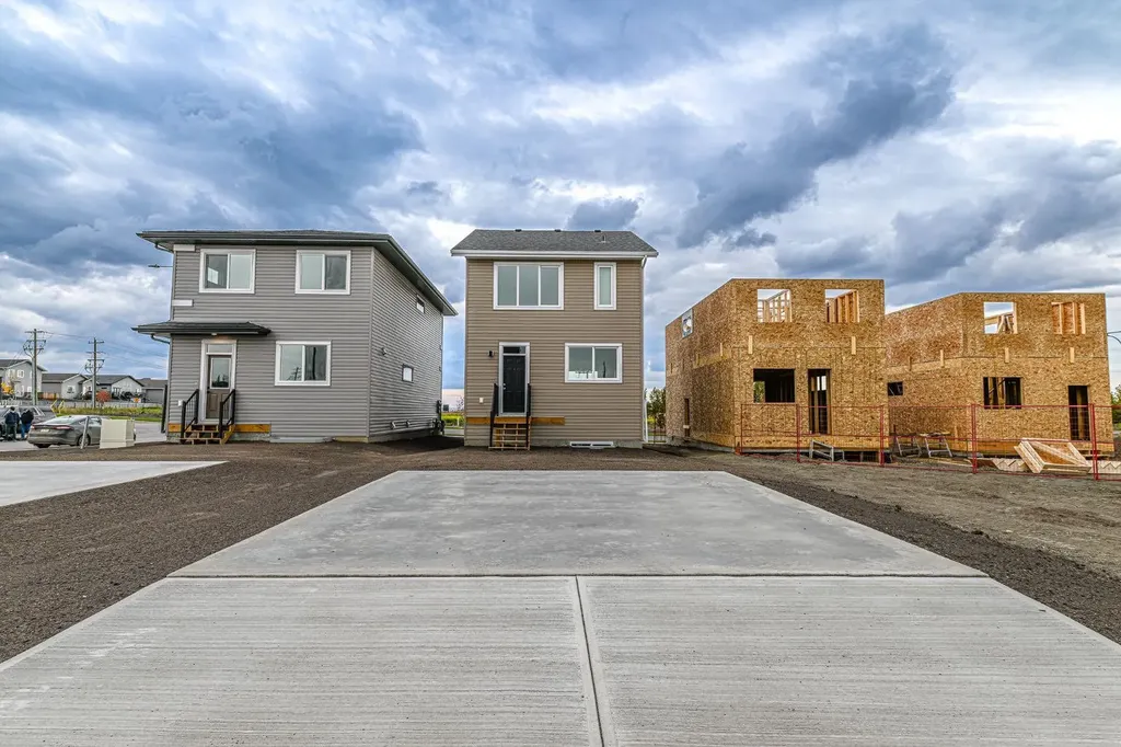 8641 Copperwood Road Grande Prairie AB T8X 0H4