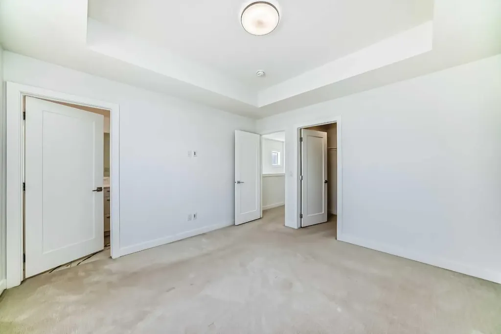 7403 202 Avenue SE Calgary AB T3S 0E8