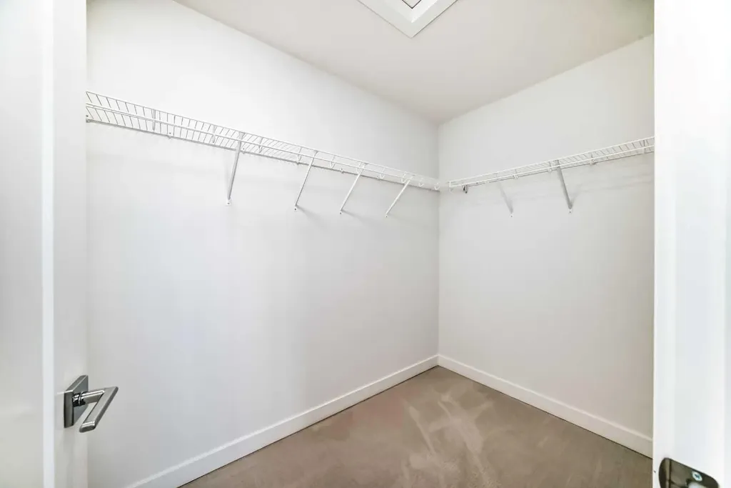 7403 202 Avenue SE Calgary AB T3S 0E8