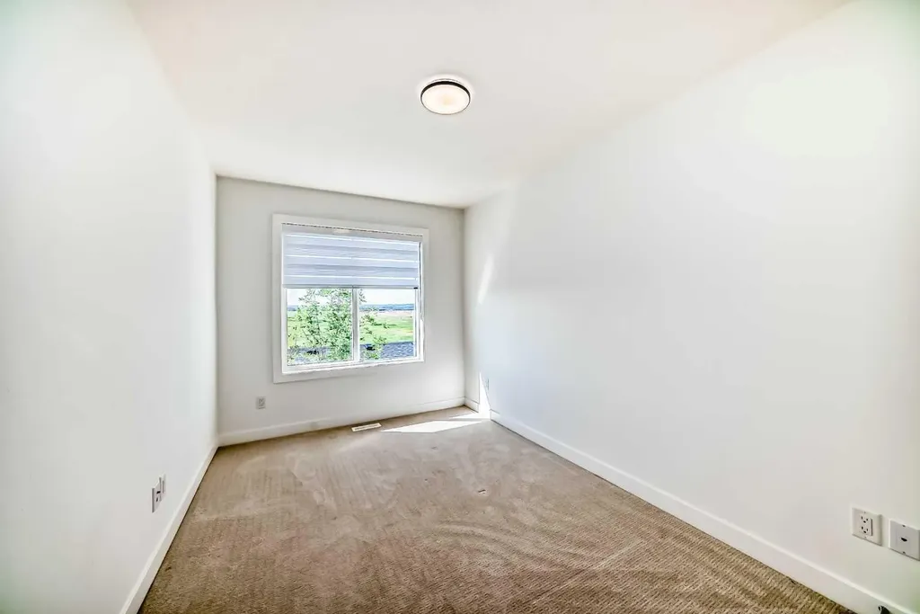 7403 202 Avenue SE Calgary AB T3S 0E8