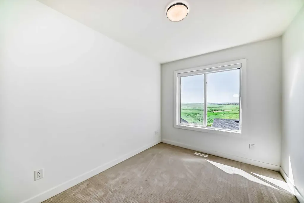 7403 202 Avenue SE Calgary AB T3S 0E8