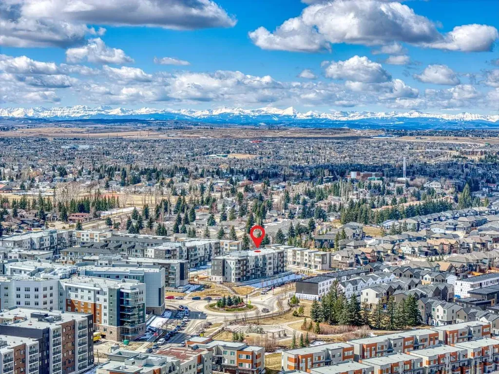 660 Shawnee Square SW Calgary AB T2Y 0X6