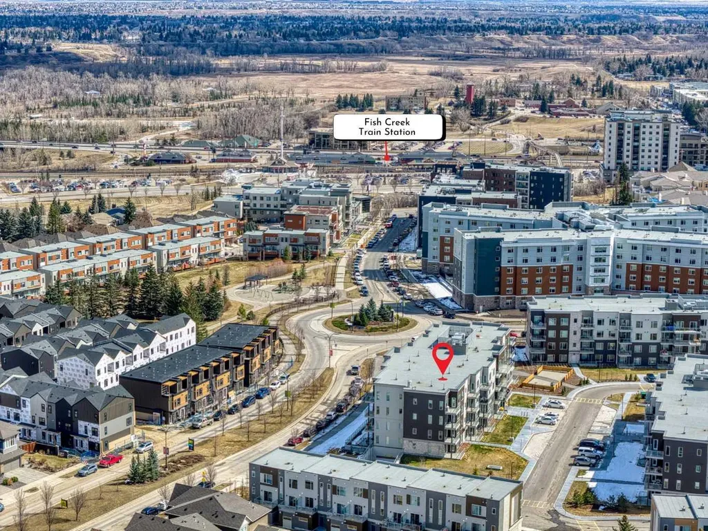 660 Shawnee Square SW Calgary AB T2Y 0X6