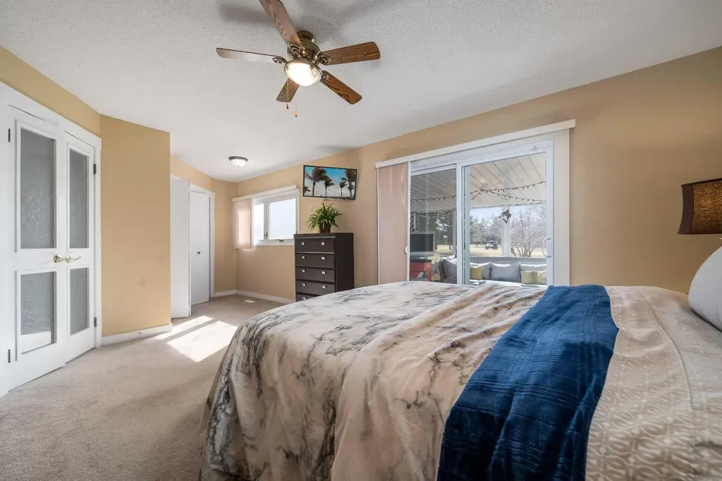 2672 12 Avenue SE Medicine Hat AB T1B 1V6