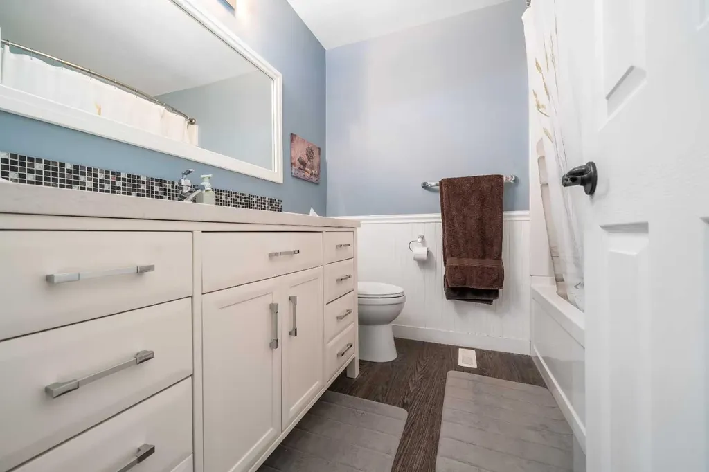 2672 12 Avenue SE Medicine Hat AB T1B 1V6