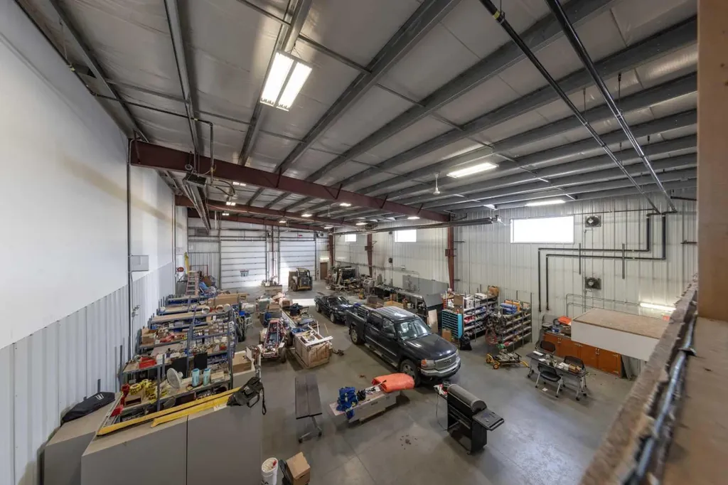 7156 56 Street Lloydminster AB T9V 3N6