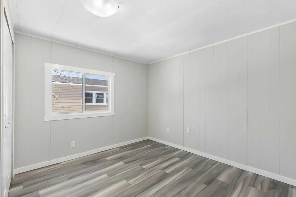 6220 17 Avenue SE Calgary AB T2A 0W6