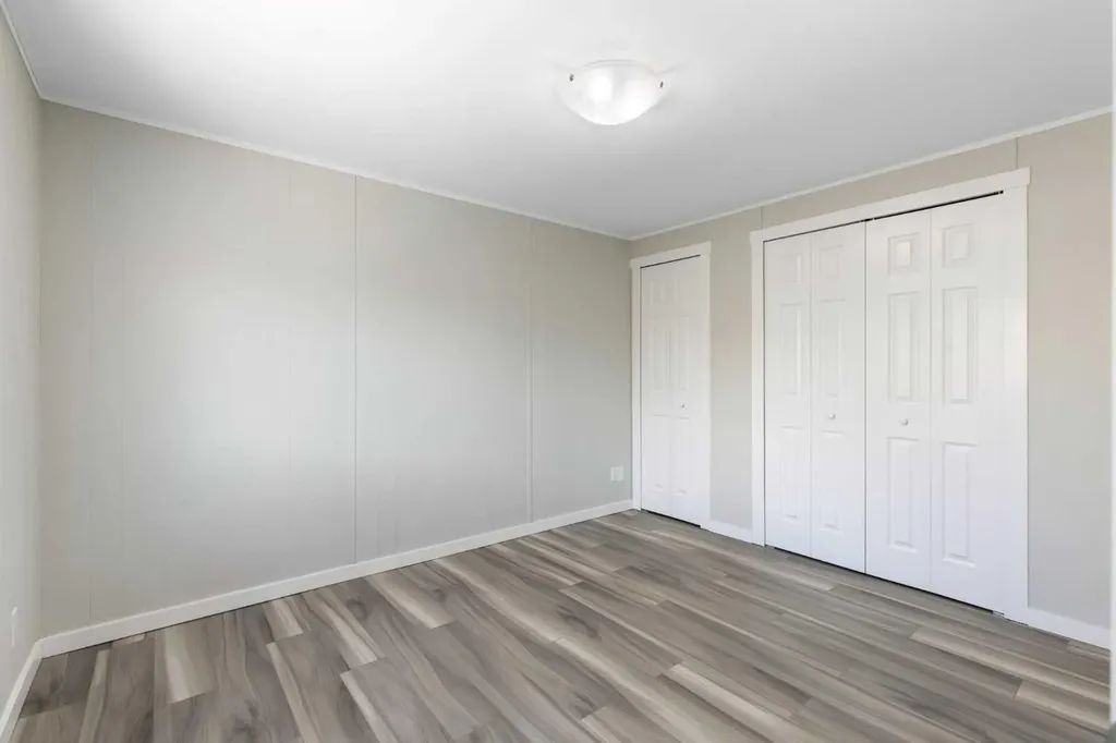 6220 17 Avenue SE Calgary AB T2A 0W6