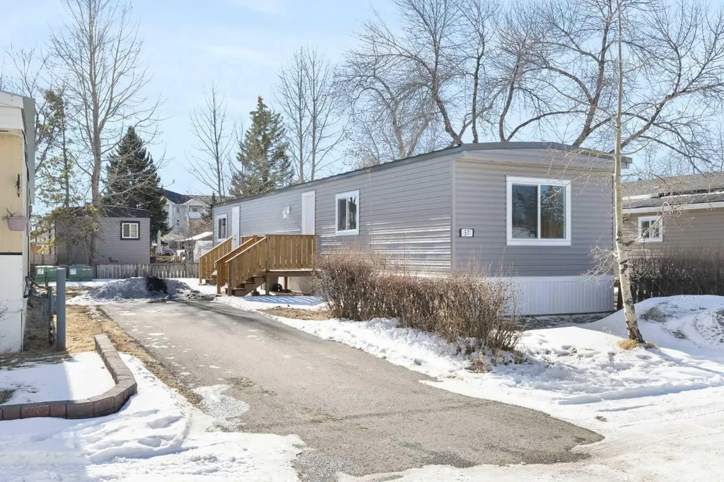 6220 17 Avenue SE Calgary AB T2A 0W6