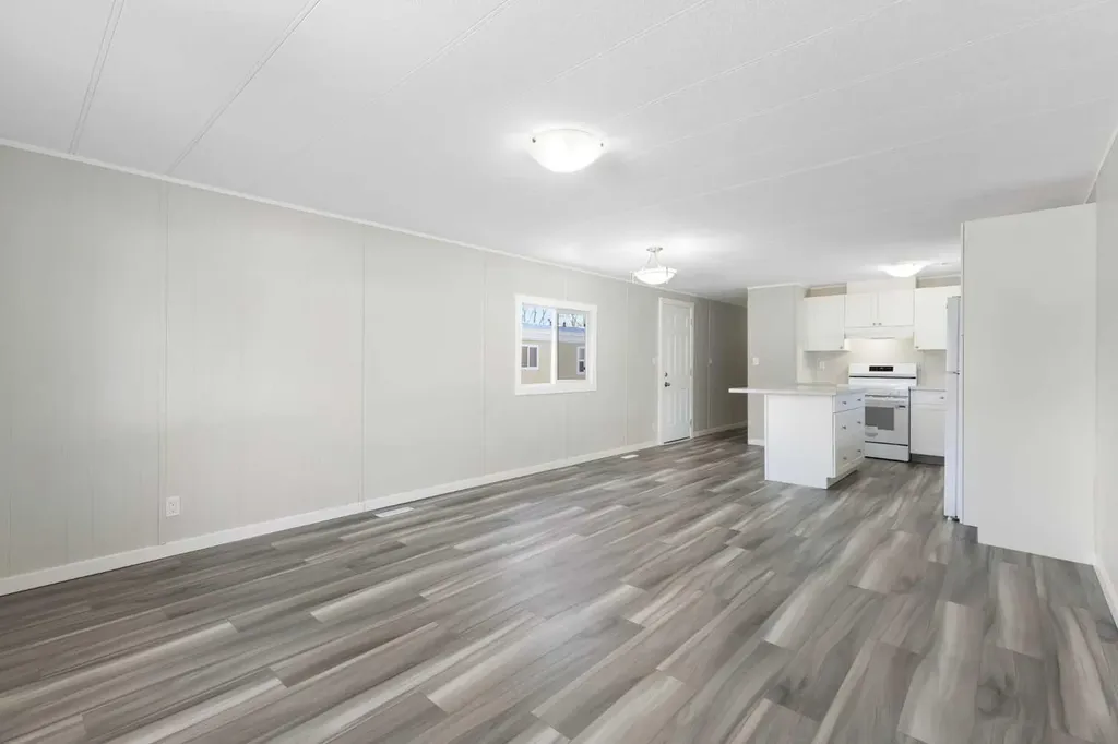 6220 17 Avenue SE Calgary AB T2A 0W6