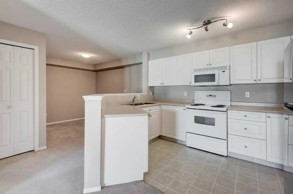 4975 130 Avenue SE Calgary AB T2X 4P1