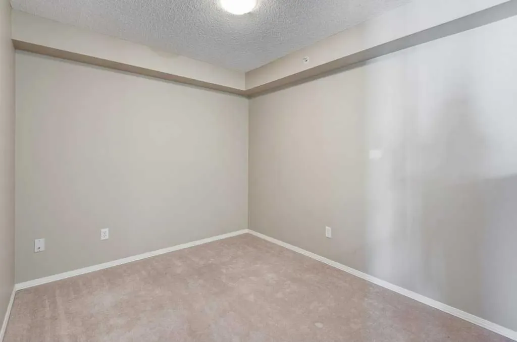 4975 130 Avenue SE Calgary AB T2X 4P1