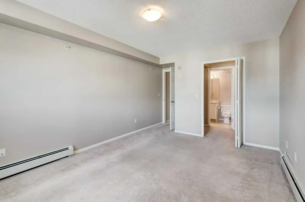 4975 130 Avenue SE Calgary AB T2X 4P1