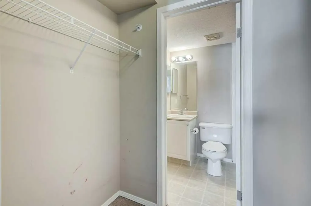 4975 130 Avenue SE Calgary AB T2X 4P1