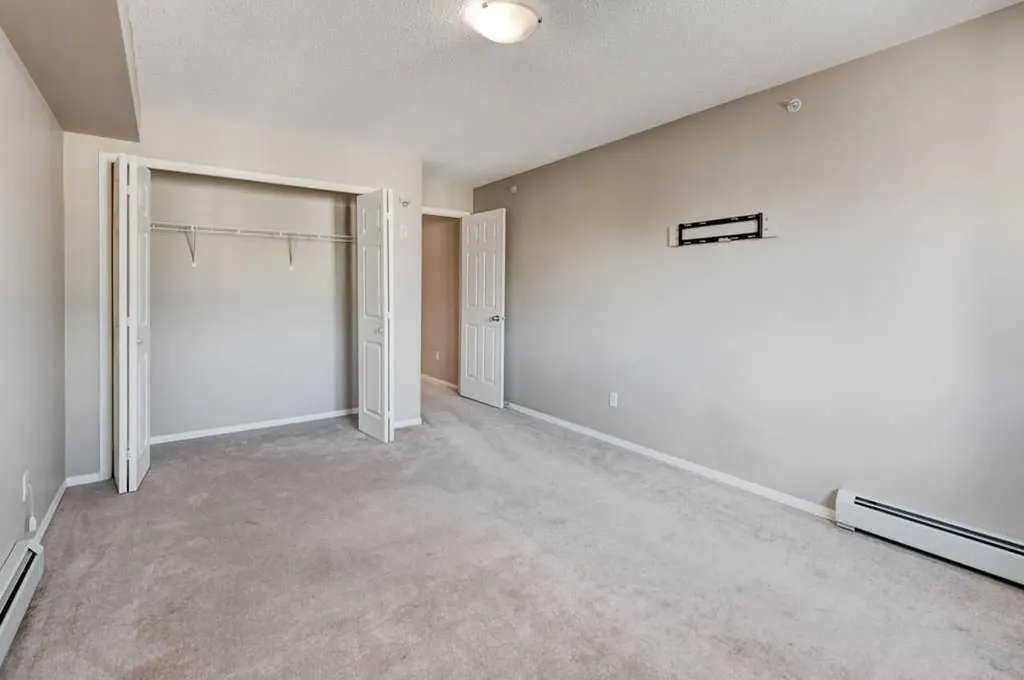 4975 130 Avenue SE Calgary AB T2X 4P1
