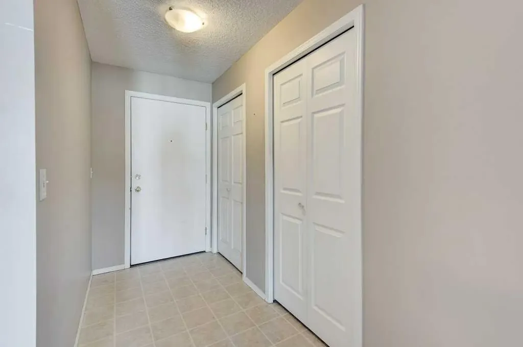 4975 130 Avenue SE Calgary AB T2X 4P1