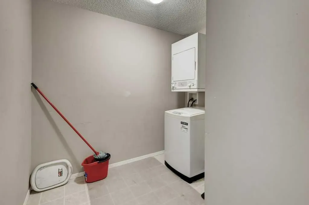 4975 130 Avenue SE Calgary AB T2X 4P1