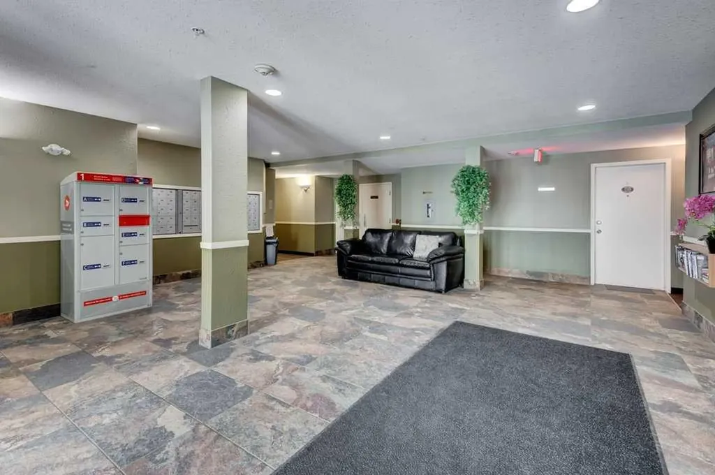 4975 130 Avenue SE Calgary AB T2X 4P1