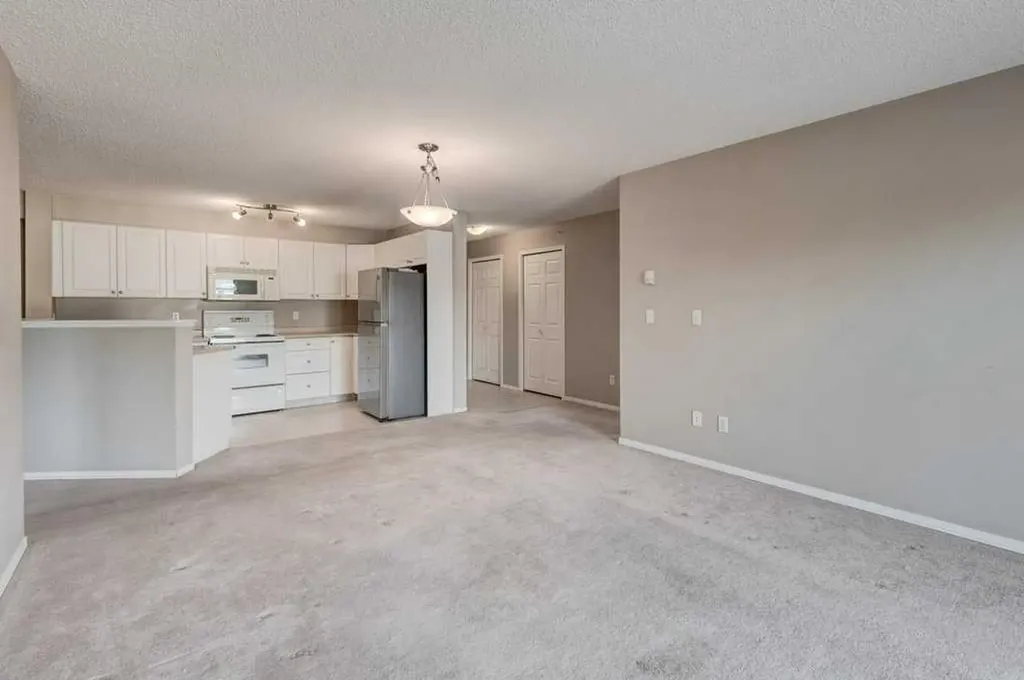 4975 130 Avenue SE Calgary AB T2X 4P1