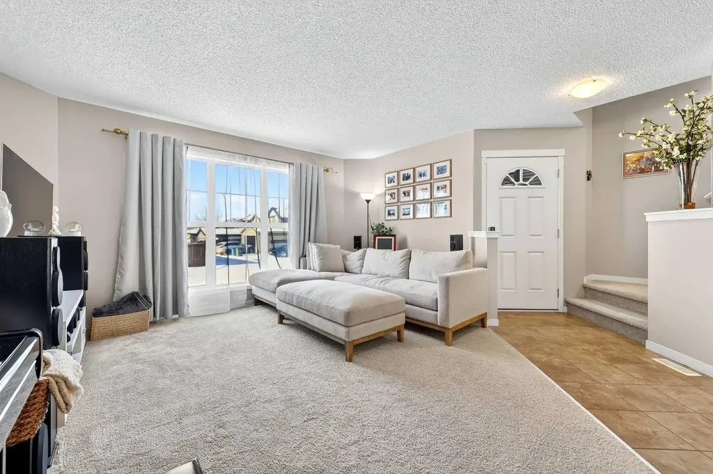 336 Cranberry Circle SE Calgary AB T3M 1E4