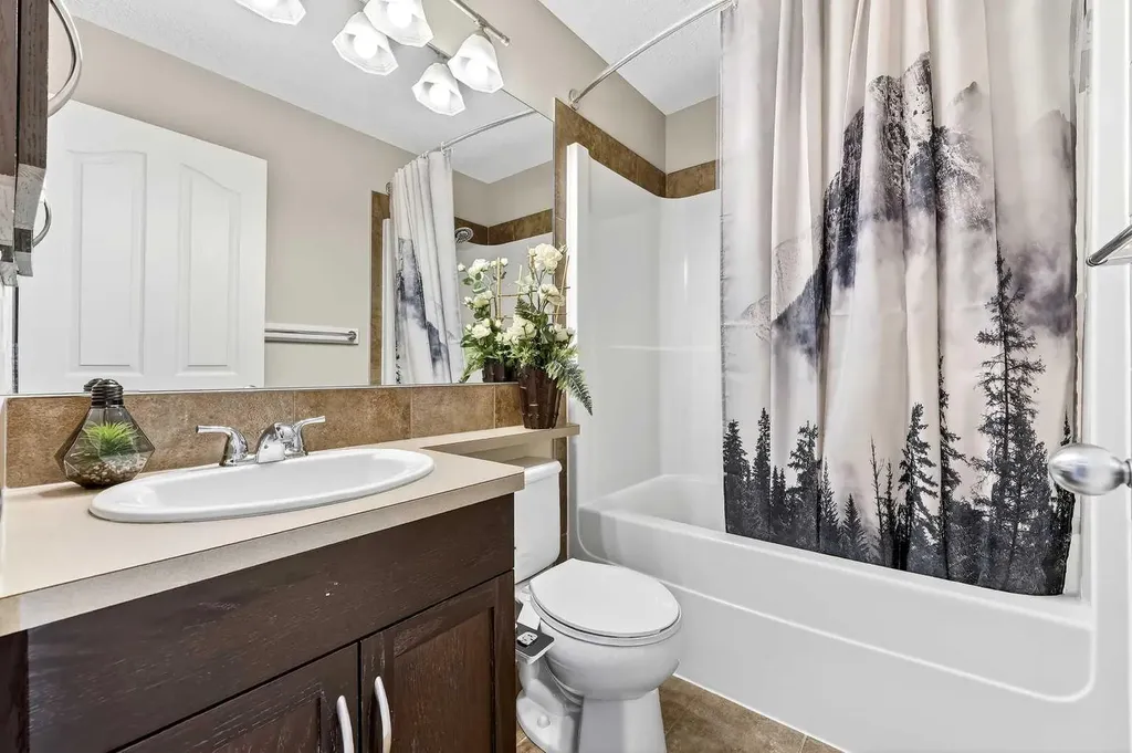 336 Cranberry Circle SE Calgary AB T3M 1E4