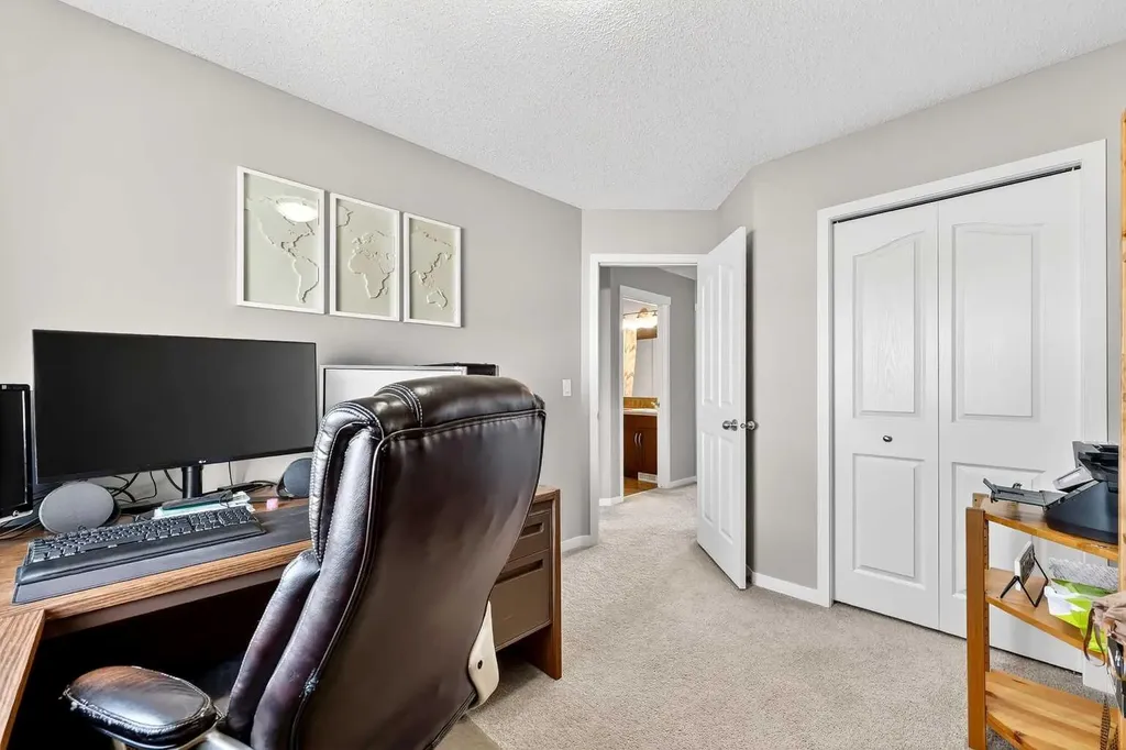 336 Cranberry Circle SE Calgary AB T3M 1E4