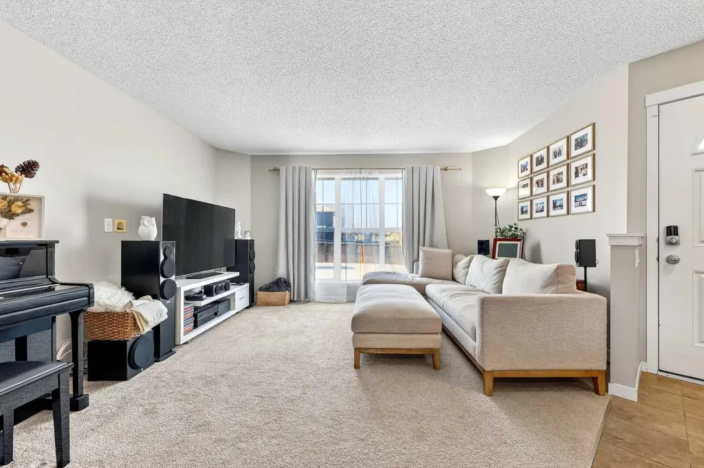 336 Cranberry Circle SE Calgary AB T3M 1E4