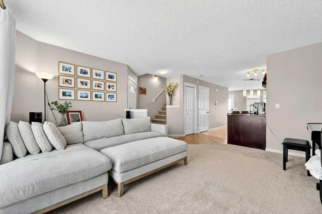 336 Cranberry Circle SE Calgary AB T3M 1E4