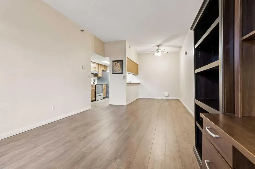 2011 University Drive NW Calgary AB T2N 4T4