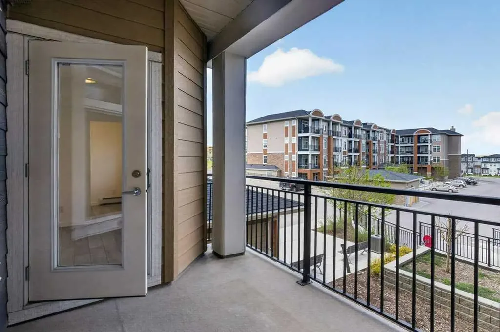 3727 Sage Hill Drive NW Calgary AB T3R 1T7