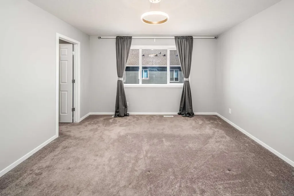 94 Yorkstone Heath SW Calgary AB T2X 4S3