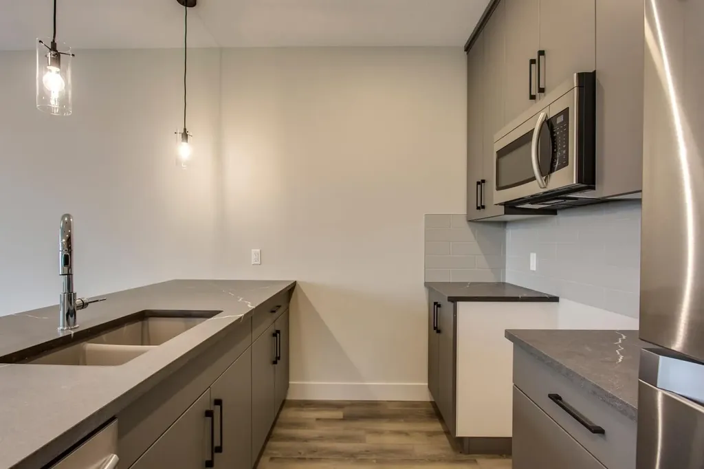 259 Royal Elm Road NW Calgary AB T3G 0G8