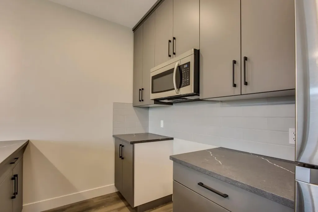 259 Royal Elm Road NW Calgary AB T3G 0G8