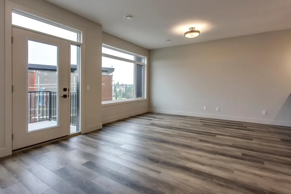 259 Royal Elm Road NW Calgary AB T3G 0G8