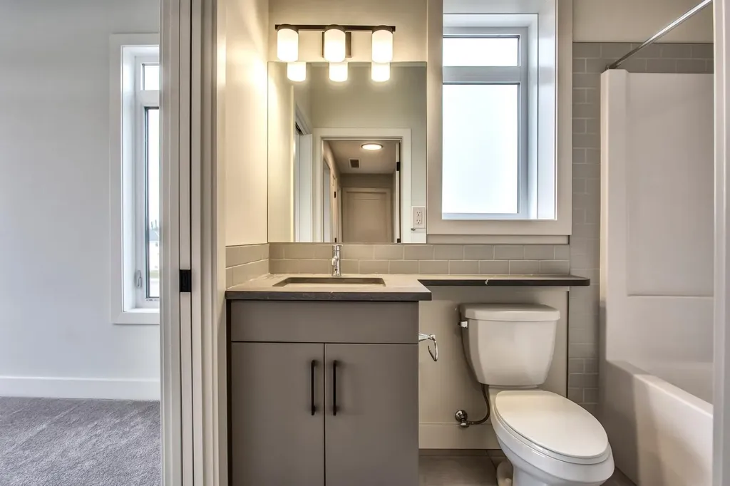 259 Royal Elm Road NW Calgary AB T3G 0G8