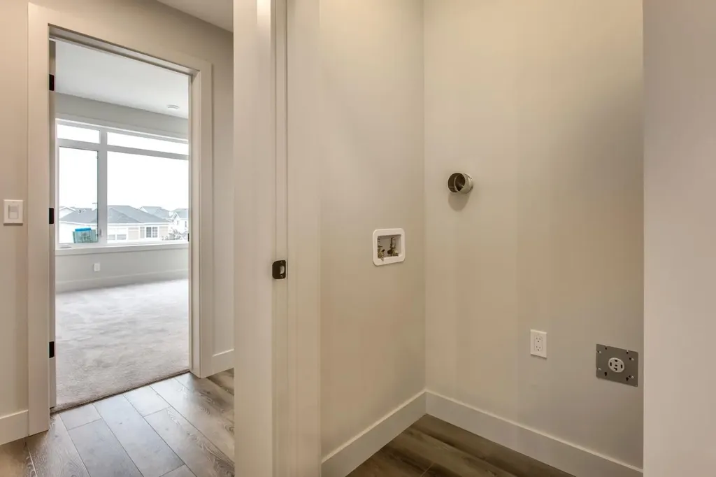 259 Royal Elm Road NW Calgary AB T3G 0G8