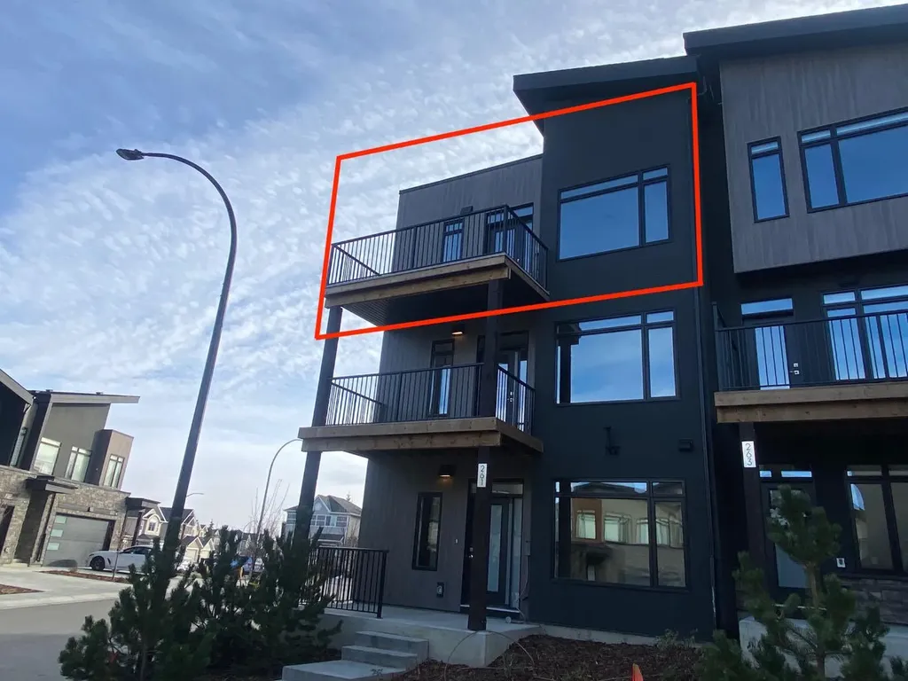 259 Royal Elm Road NW Calgary AB T3G 0G8