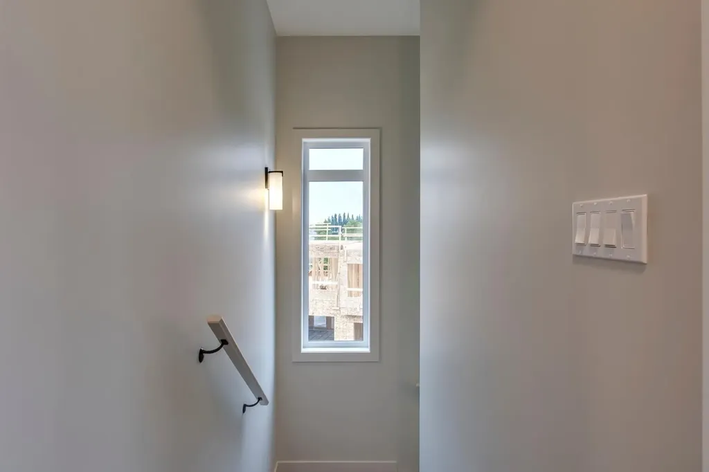259 Royal Elm Road NW Calgary AB T3G 0G8